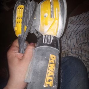 DeWalt sander